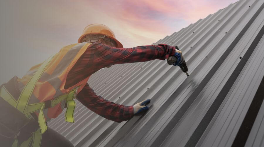 Expert Emergency Roof Repairs services in Floyds Knobs, IN